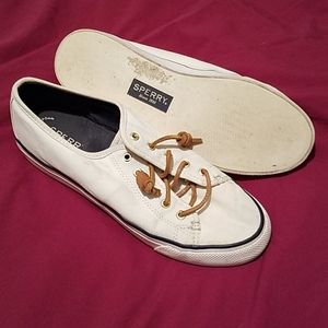 Women's sz 9 Sperry Tennis Shoes